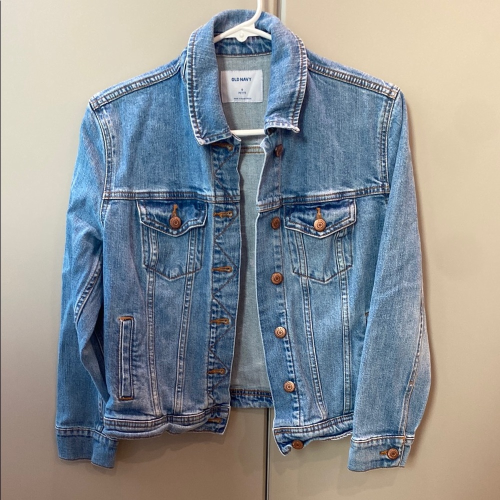 Old Navy Light Blue Denim Jacket (Petite)